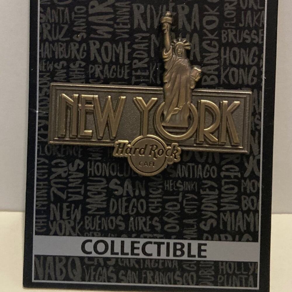 Hard Rock Cafe Pin New York Core Destination Name Statue of Liberty 2017 # 94945